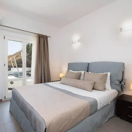 Beautiful With Private Pool In Akrotiri - What'app - 0034-602-688-707 - For Reservations!